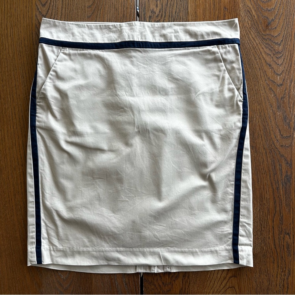 Tommy Hilfiger Skirt with Trim | Beige & Navy Size 4 - Picture 2 of 3